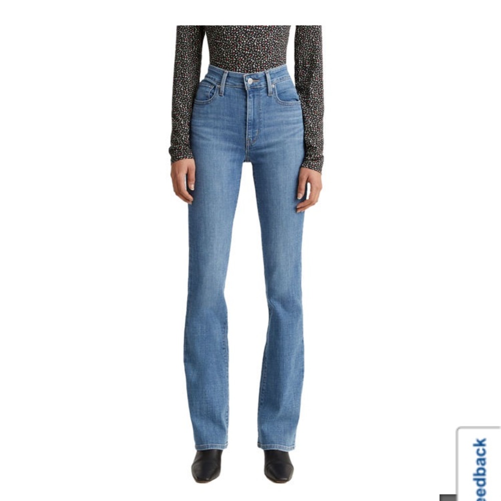 Levi’s® 725™ High Rise Bootcut Jean